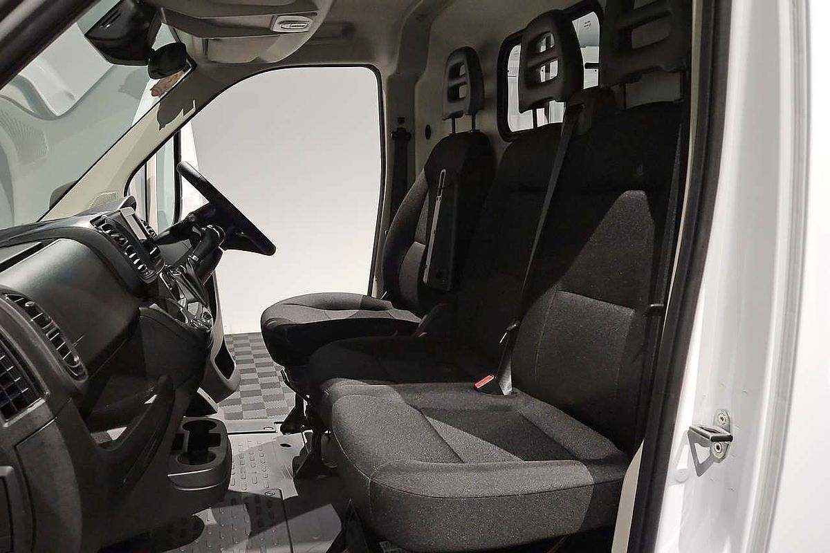 2025 Fiat Ducato Series 9 LWB Mid Roof image 57