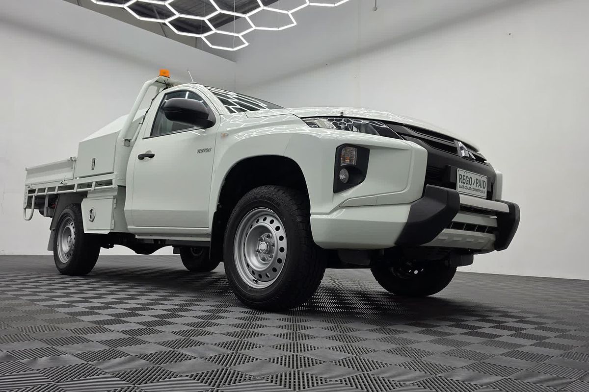 2020 Mitsubishi Triton GLX MR 4X4