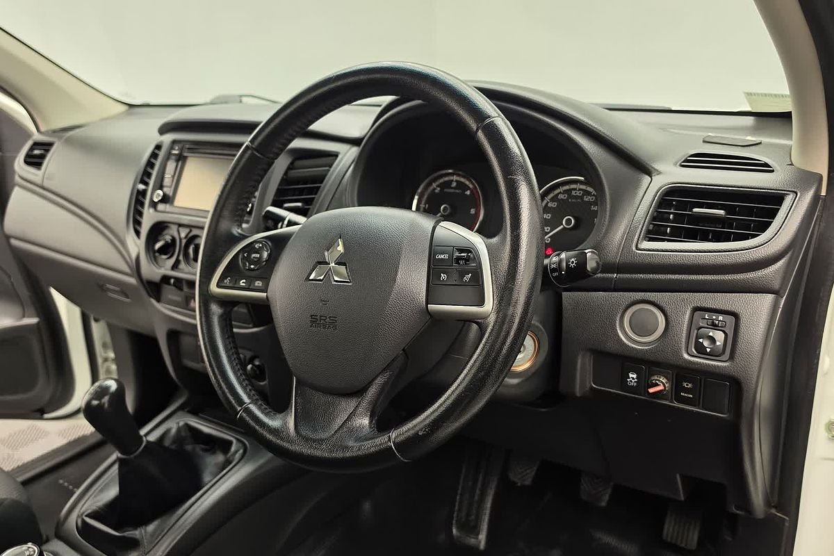 2020 Mitsubishi Triton GLX MR 4X4
