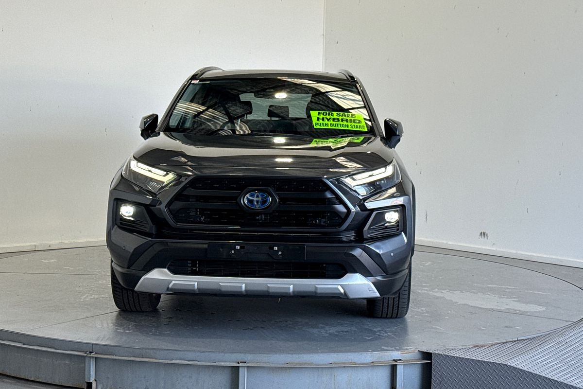 2024 Toyota RAV4 Edge AXAH54R