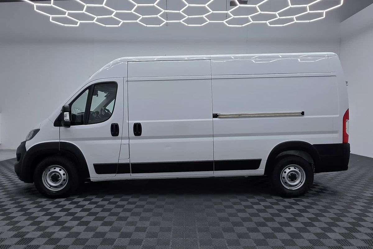 2023 Fiat Ducato Series 8 LWB Mid Roof