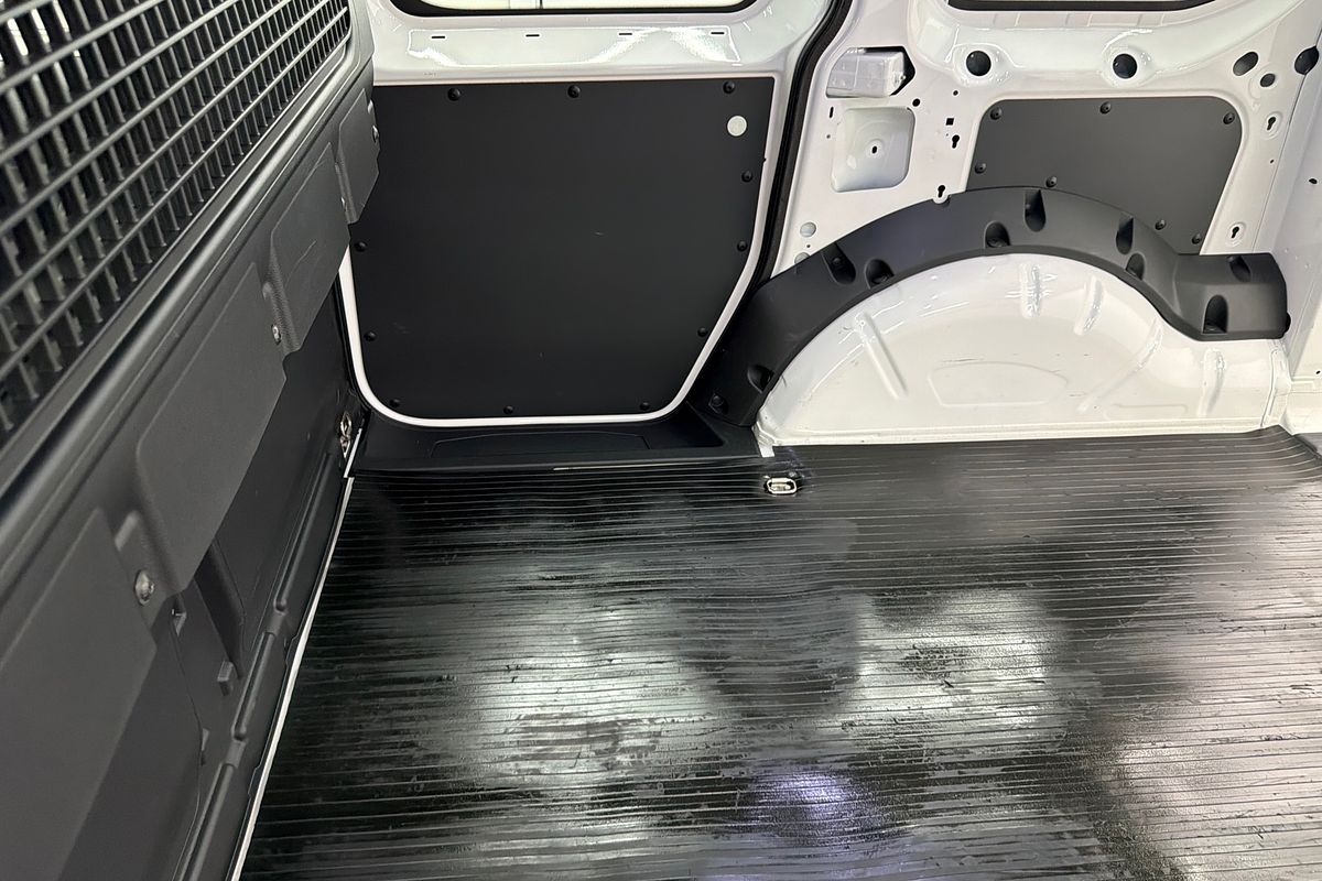 2021 Volkswagen Caddy TDI320 5 SWB
