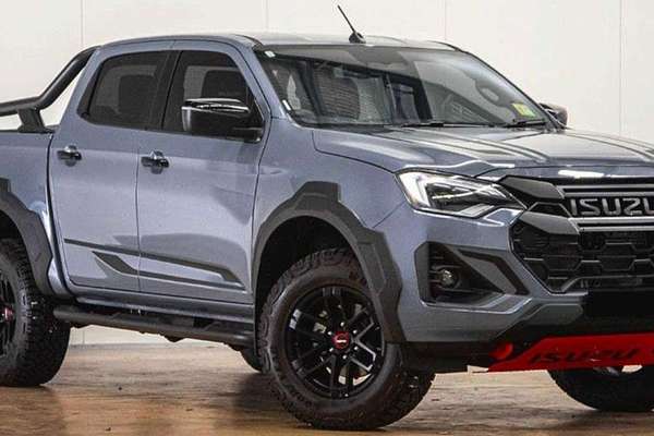 2026 Isuzu D-MAX BLADE 4X4