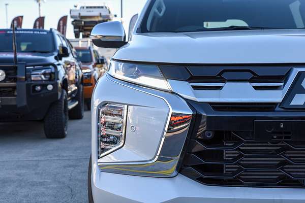 2024 Mitsubishi Pajero Sport Exceed QG thumb-1