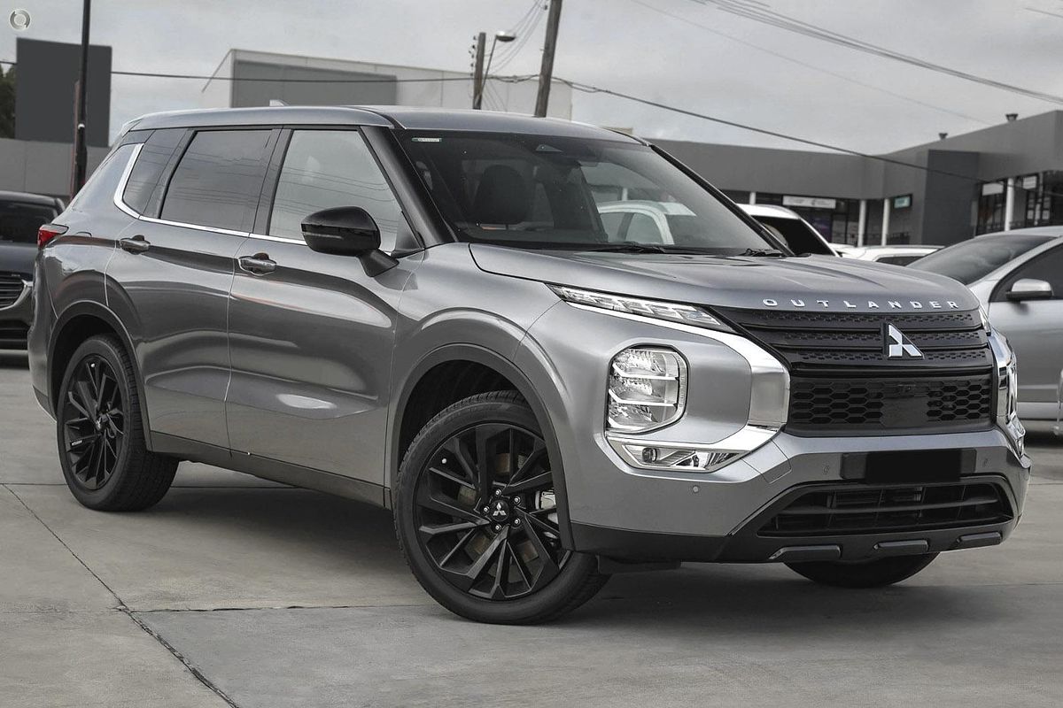 2025 Mitsubishi Outlander LS ZM