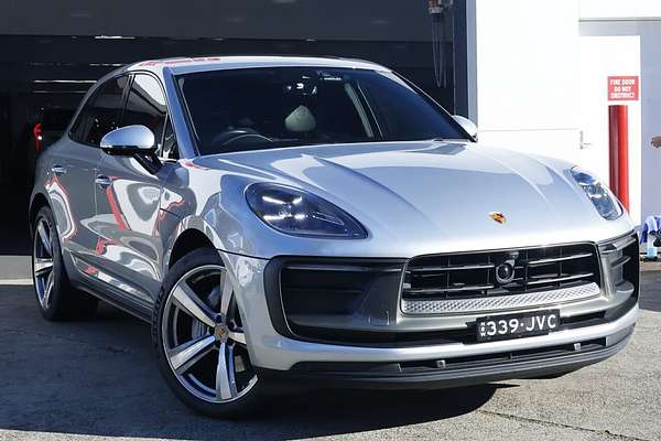 2022 Porsche Macan T 95B