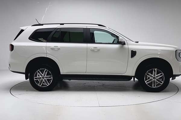 2025 Ford Everest Trend 2.0L thumb-8