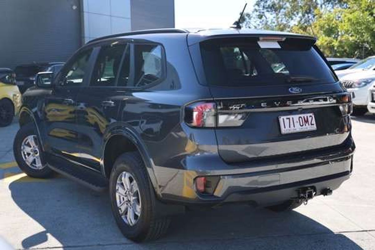 2025 Ford Everest Ambiente 2.0L