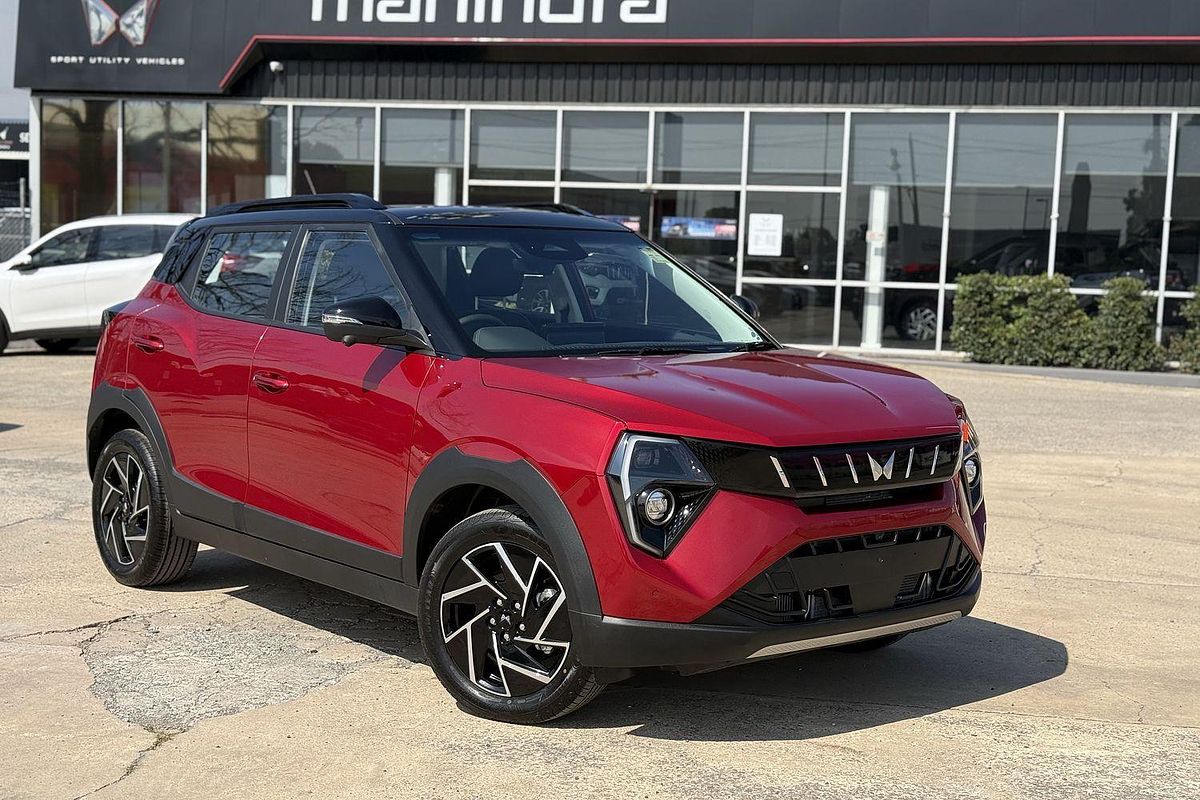 2025 Mahindra XUV3XO AX7L