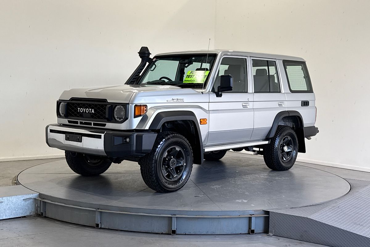 2024 Toyota Landcruiser GXL VDJL76R