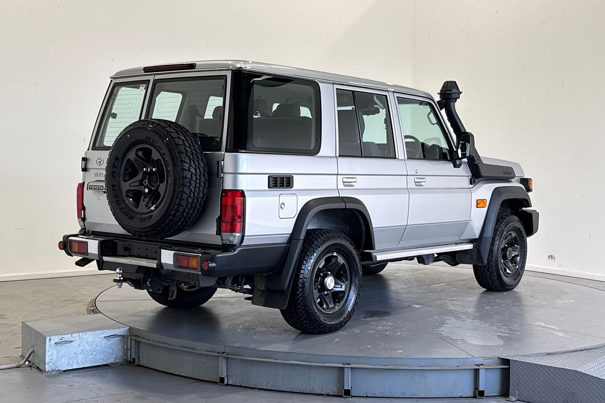 2024 Toyota Landcruiser GXL VDJL76R