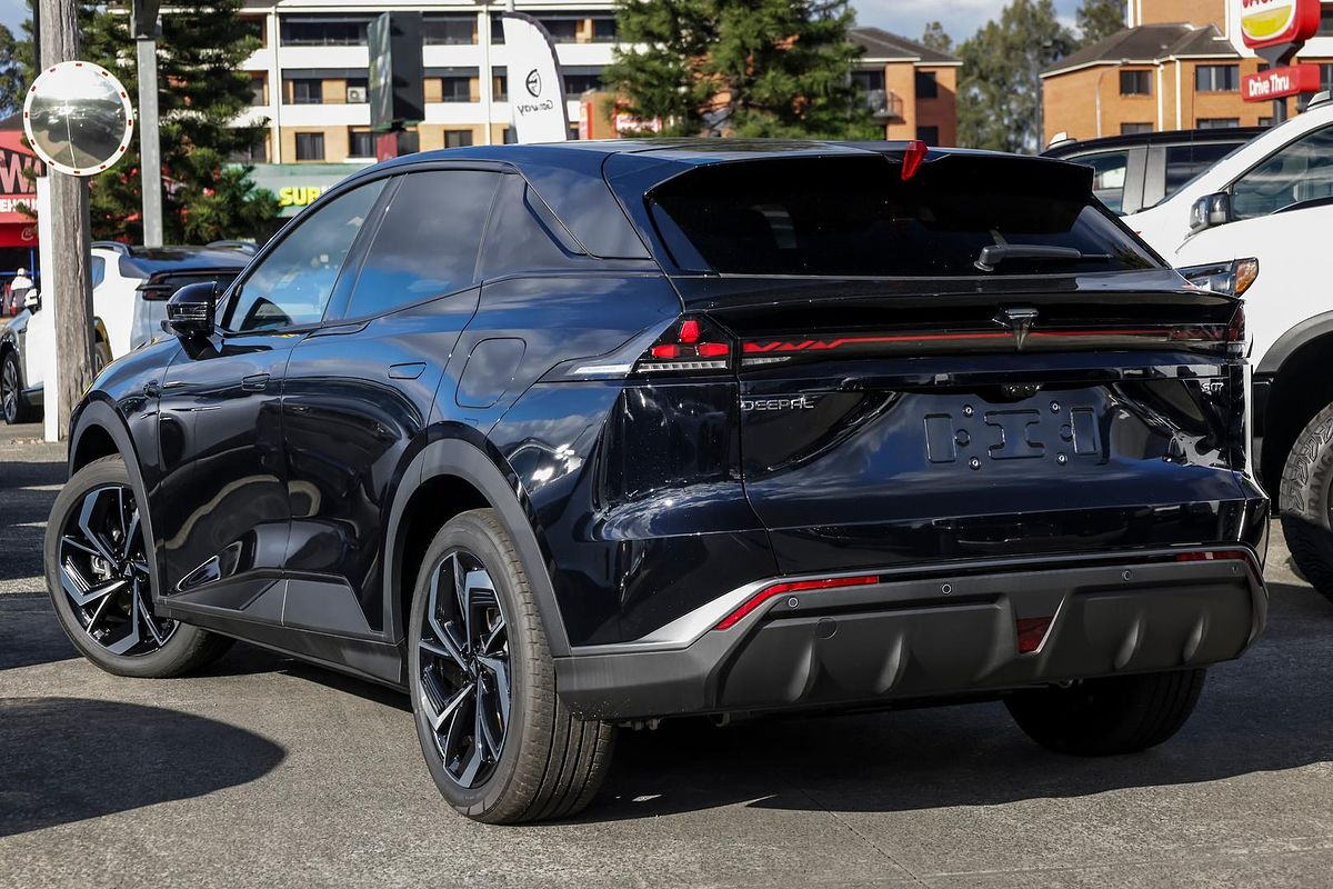 2025 Deepal S07