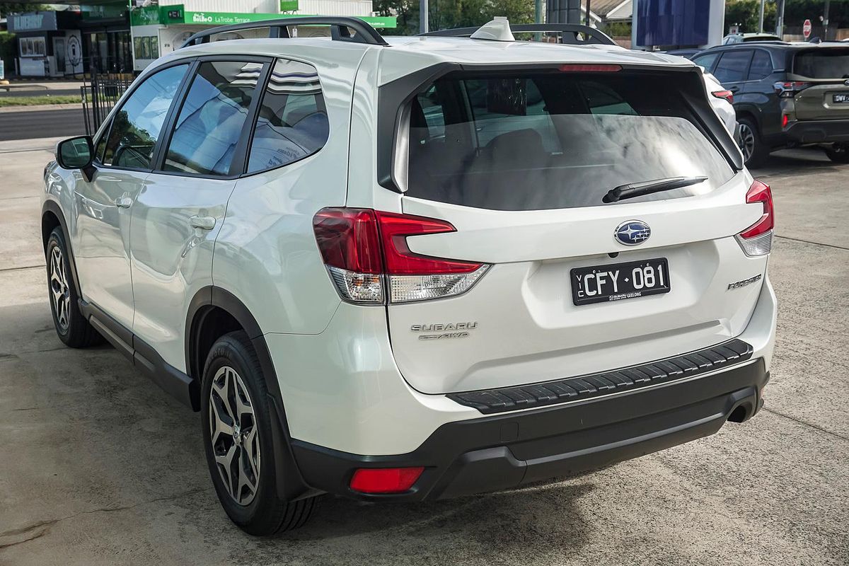 2022 Subaru Forester 2.5i S5