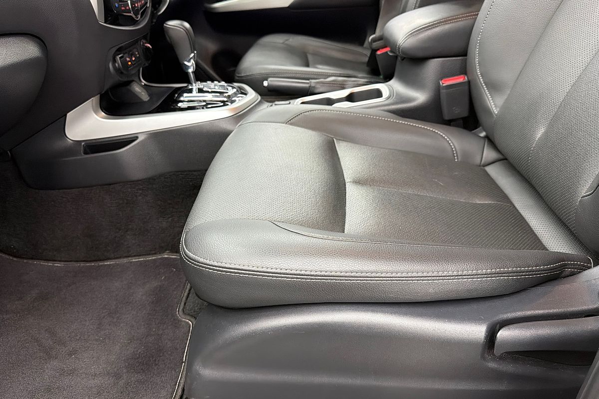 2019 Nissan Navara ST-X D23 Series 4 4X4