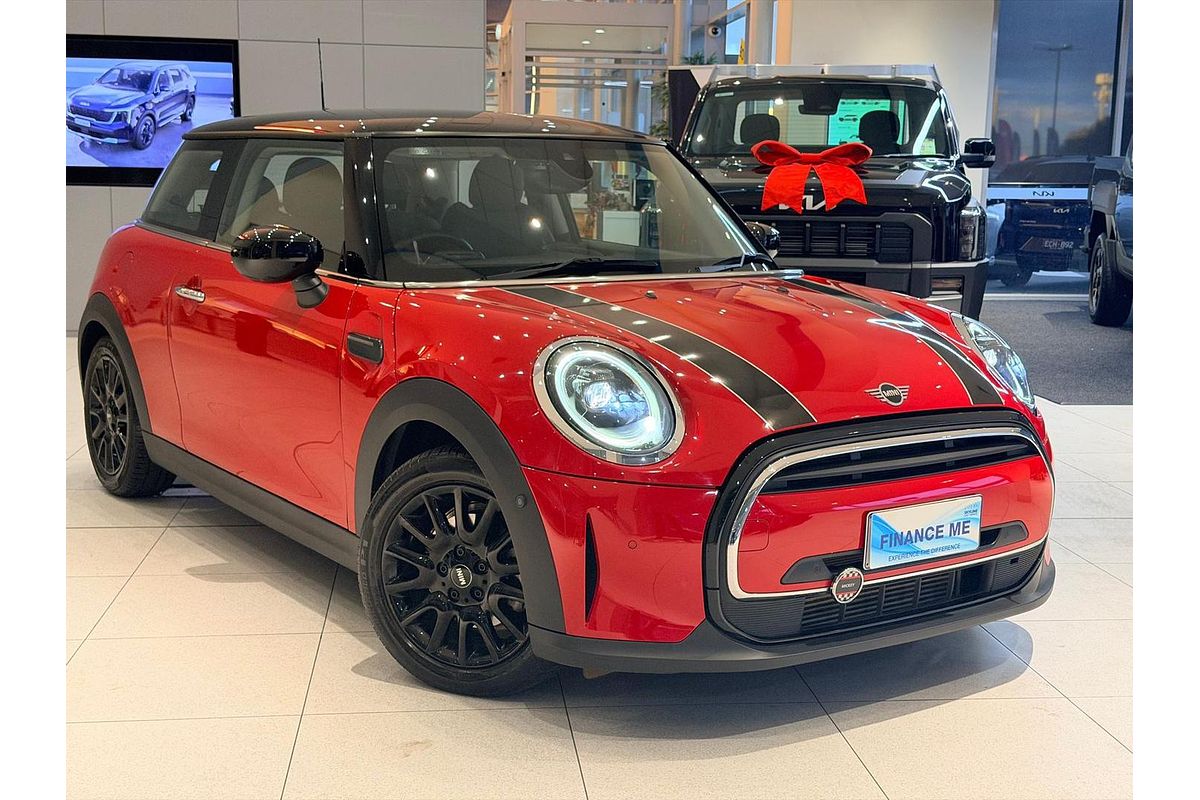 2021 MINI Hatch Cooper MINI Yours F55 LCI-2