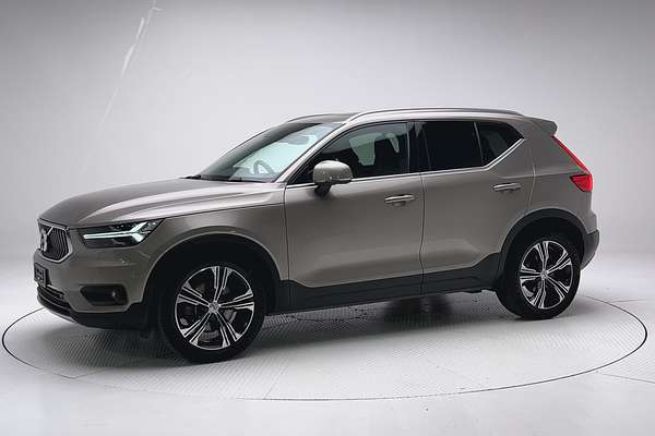2021 Volvo XC40 T4 Inscription thumb-3