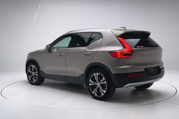 2021 Volvo XC40 T4 Inscription thumb-5