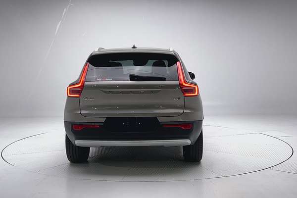 2021 Volvo XC40 T4 Inscription thumb-6