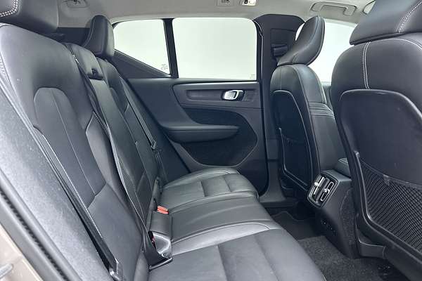 2021 Volvo XC40 T4 Inscription thumb-11