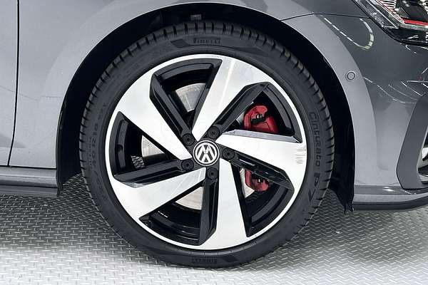 2020 Volkswagen Golf GTI 7.5 thumb-9
