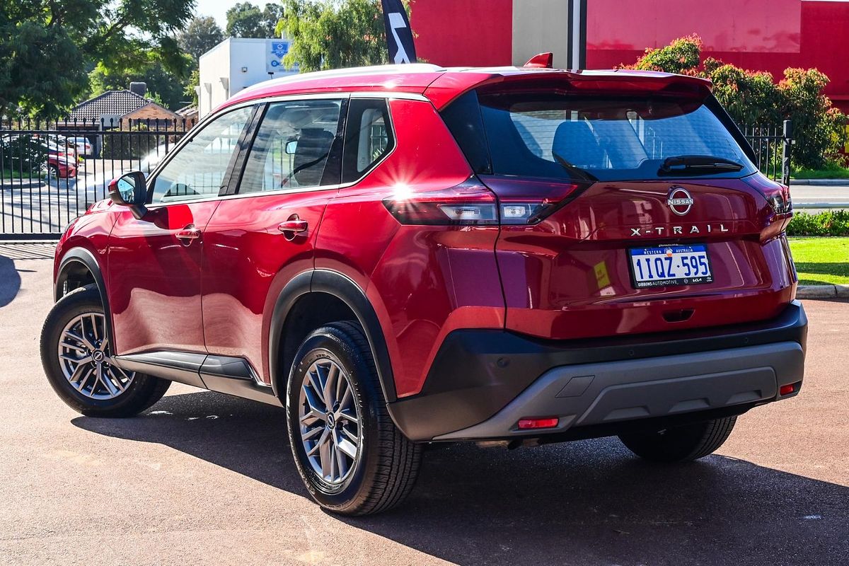 2025 Nissan X-TRAIL ST T33