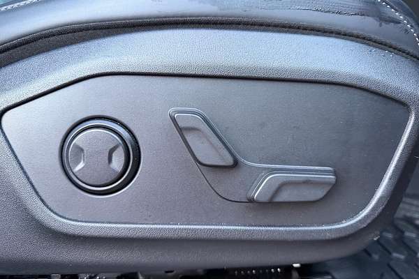 2025 Kia Tasman X-Line TK 4X4 thumb-18