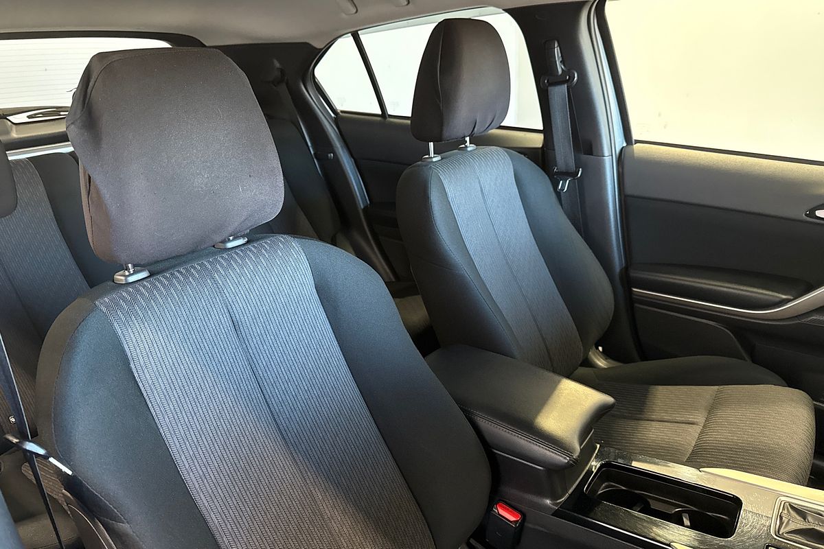 2023 Mitsubishi Eclipse Cross LS YB