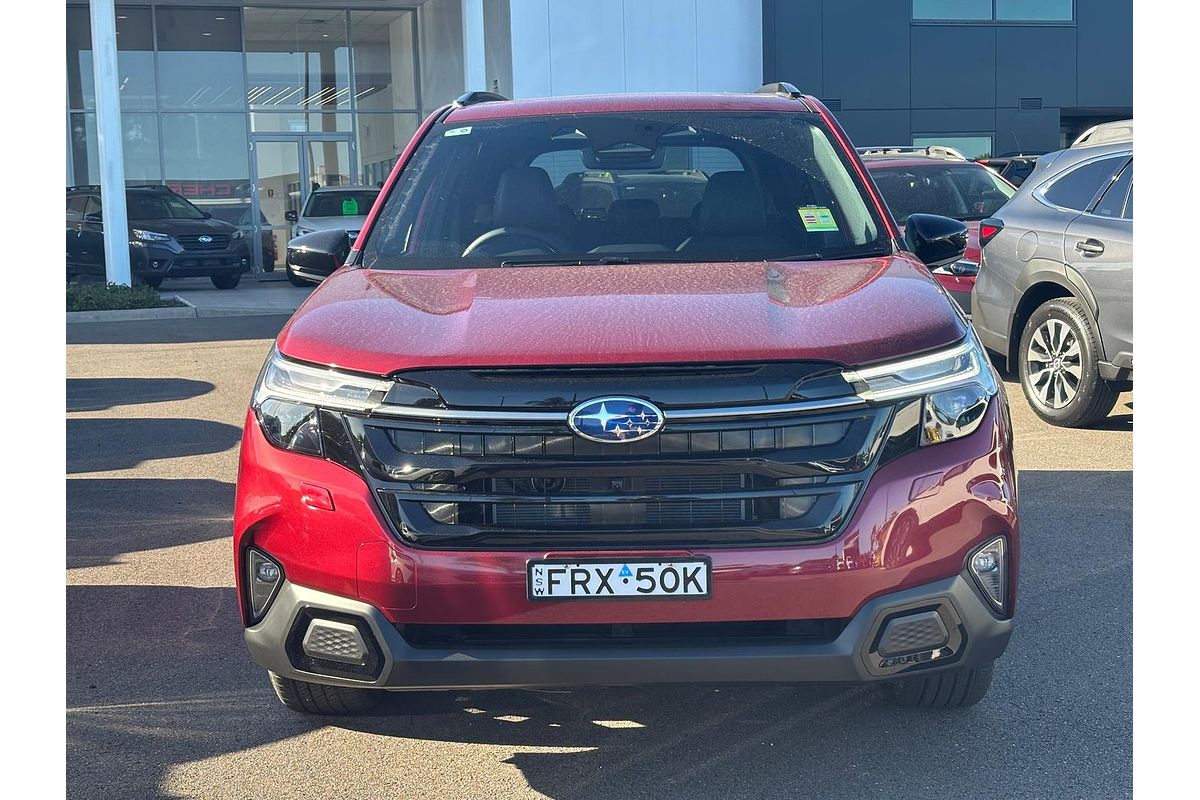 2025 Subaru Forester Hybrid Touring S6