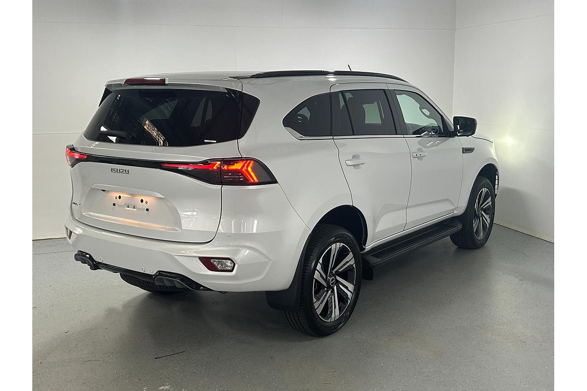 2026 Isuzu MU-X LS-T