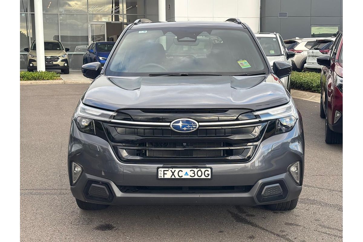 2025 Subaru Forester Hybrid Touring S6