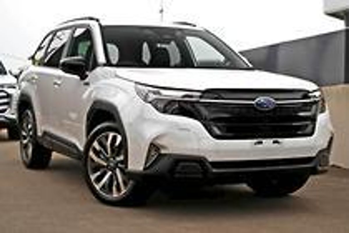 2025 Subaru Forester Hybrid Touring S6