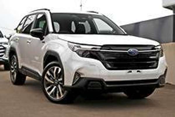 2025 Subaru Forester Hybrid Touring S6