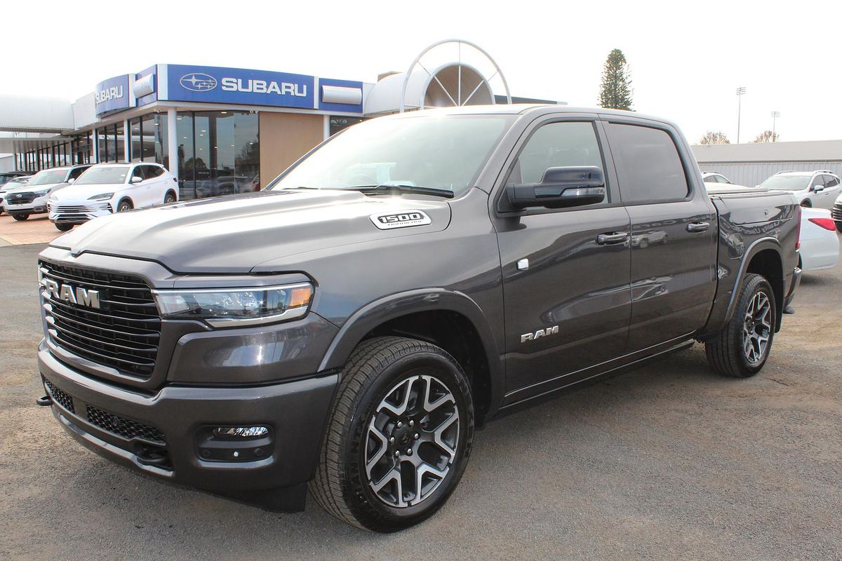 2025 RAM 1500 Laramie Sport Hurricane SO RamBox DT 4X4 SWB