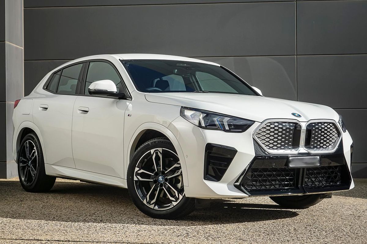 2024 BMW iX2 xDrive30 M Sport U10
