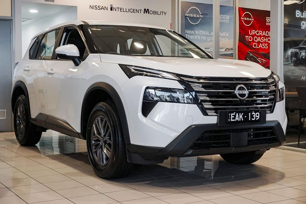2025 Nissan X-TRAIL ST T33