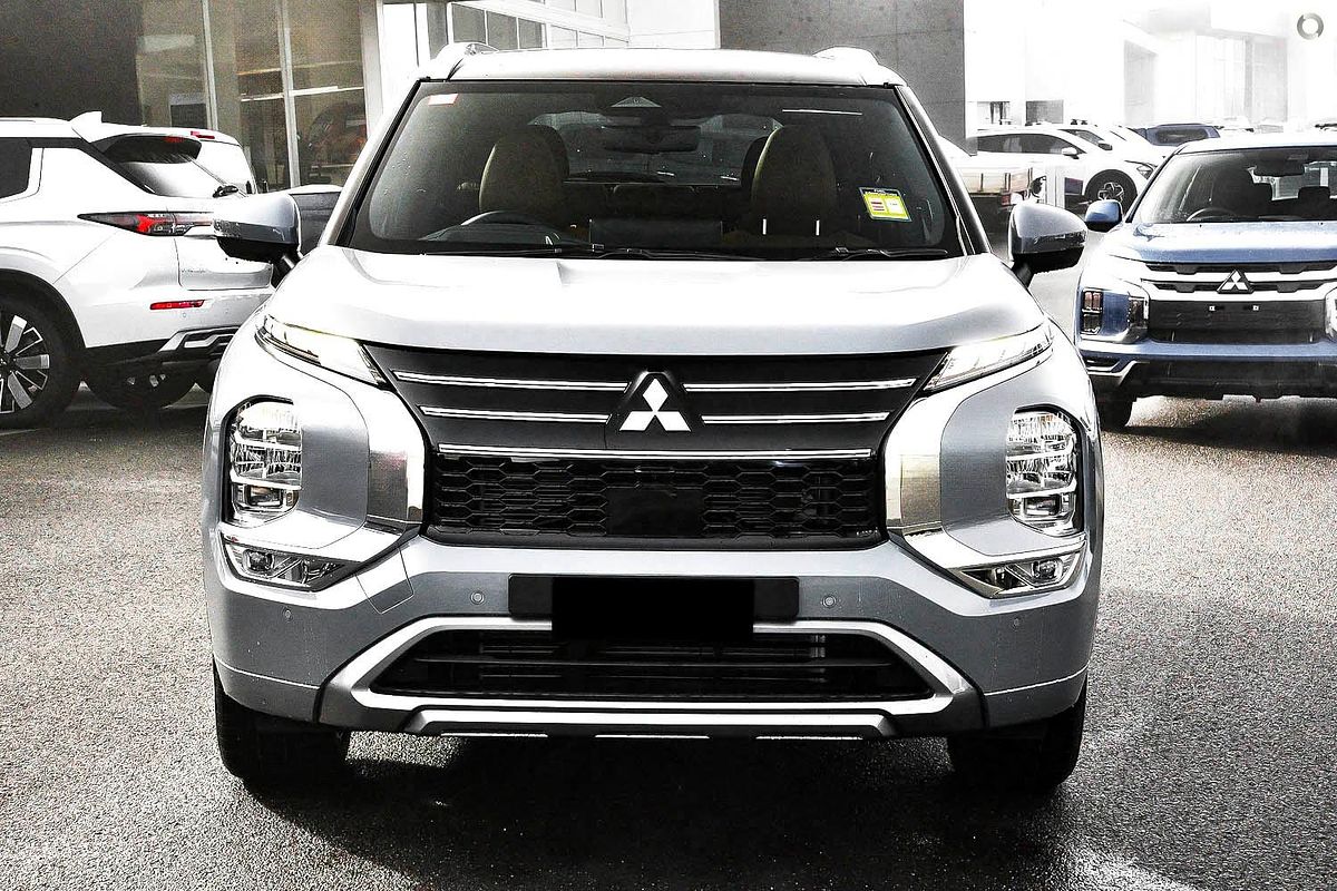 2026 Mitsubishi Outlander Exceed Tourer ZM