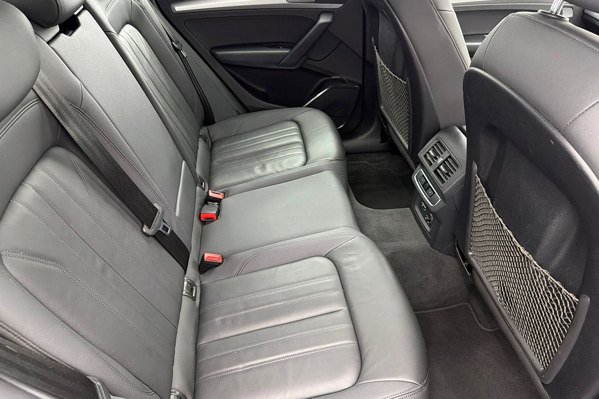 2022 Audi Q5 40 TDI FY