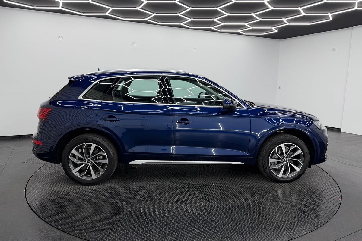 2022 Audi Q5 40 TDI FY