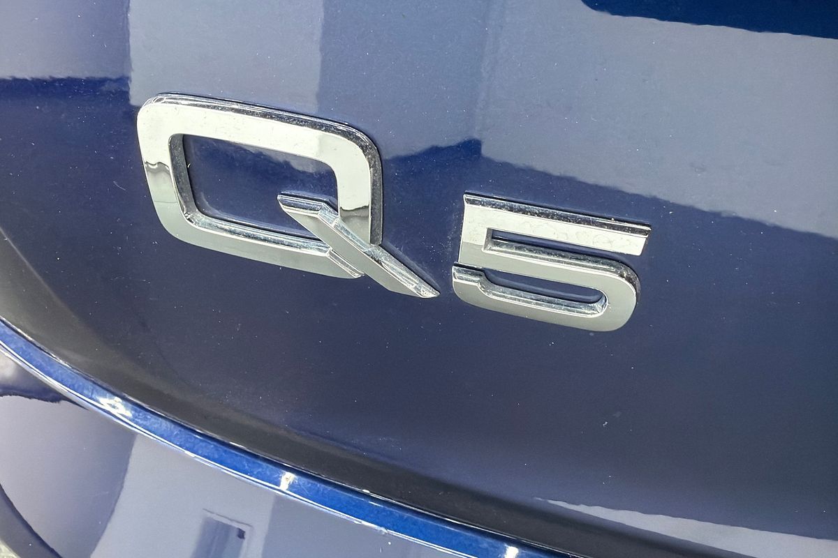 2022 Audi Q5 40 TDI FY