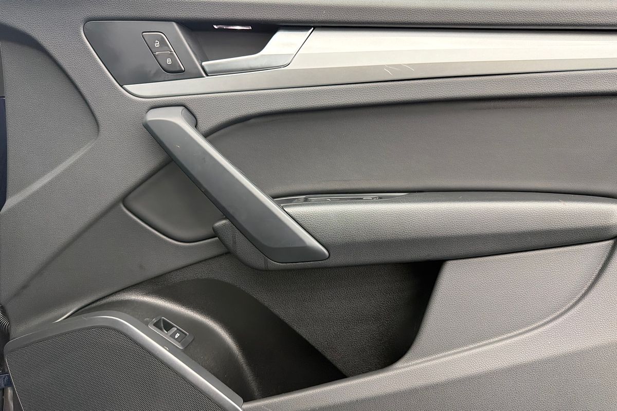 2022 Audi Q5 40 TDI FY