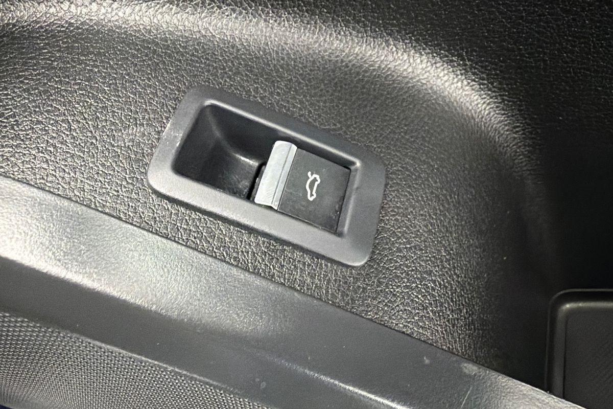 2022 Audi Q5 40 TDI FY