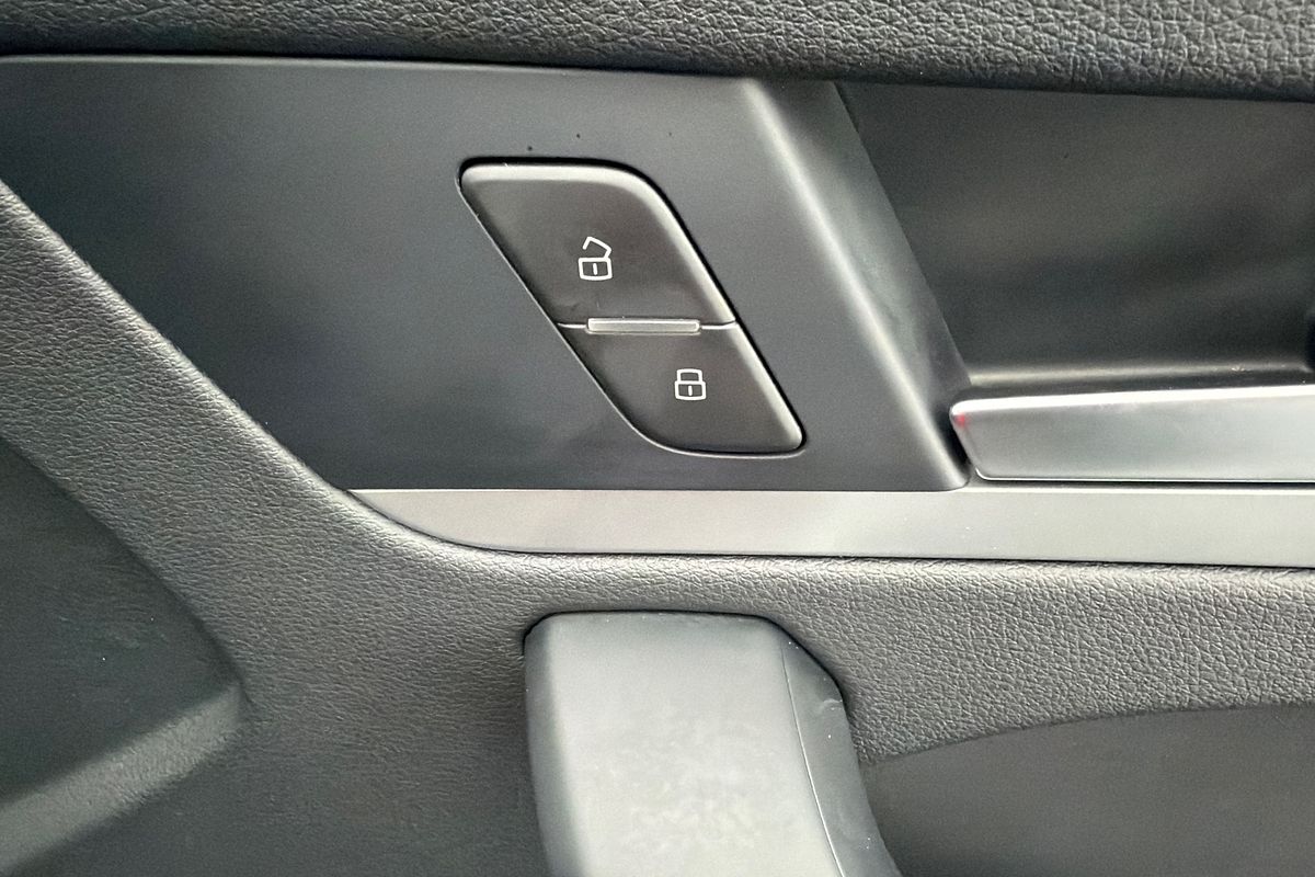 2022 Audi Q5 40 TDI FY