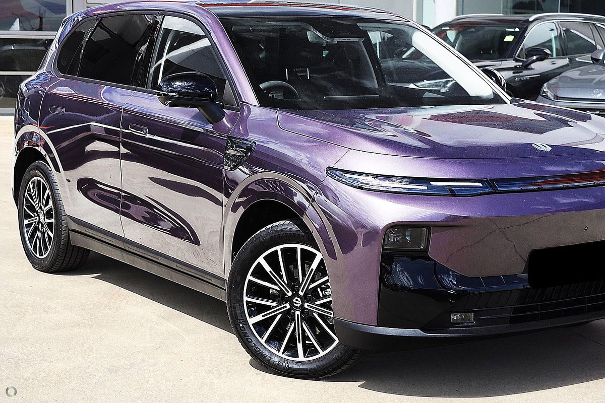 2026 Leapmotor B10 Design LR A12