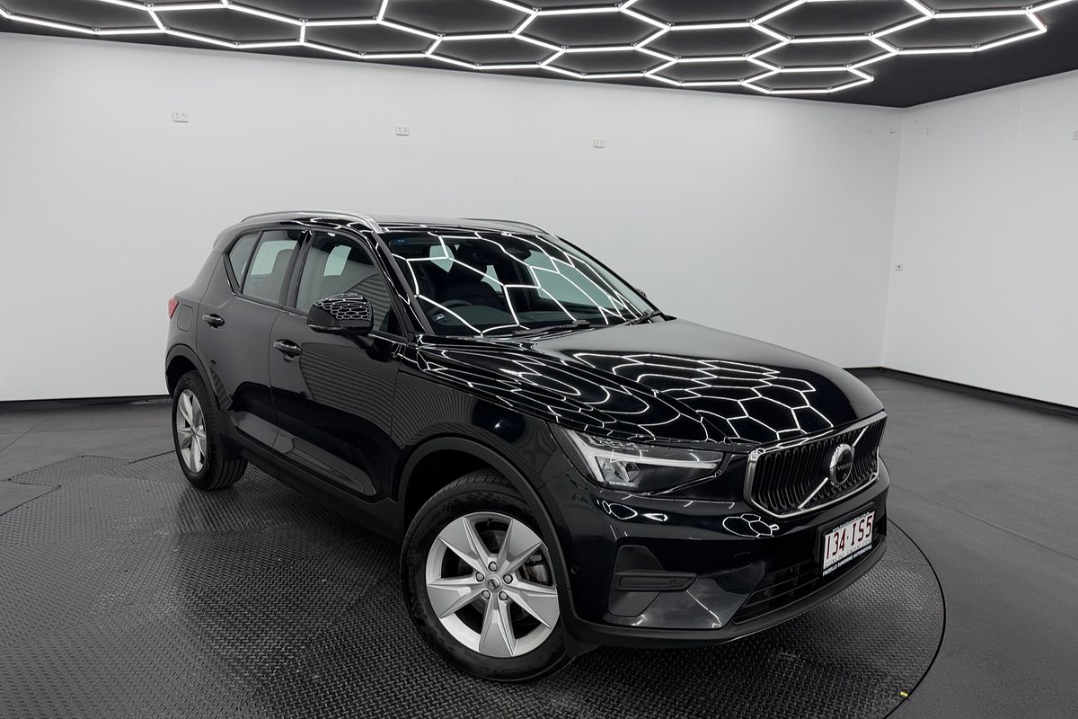 2023 Volvo XC40 Ultimate B4 Bright