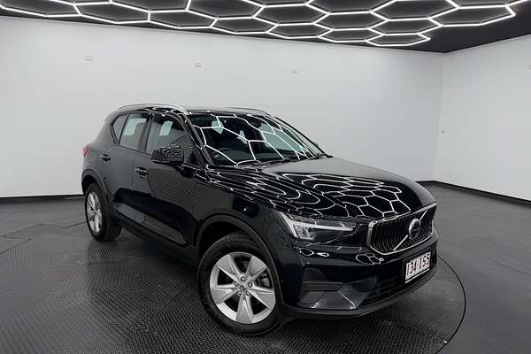 2023 Volvo XC40 Ultimate B4 Bright