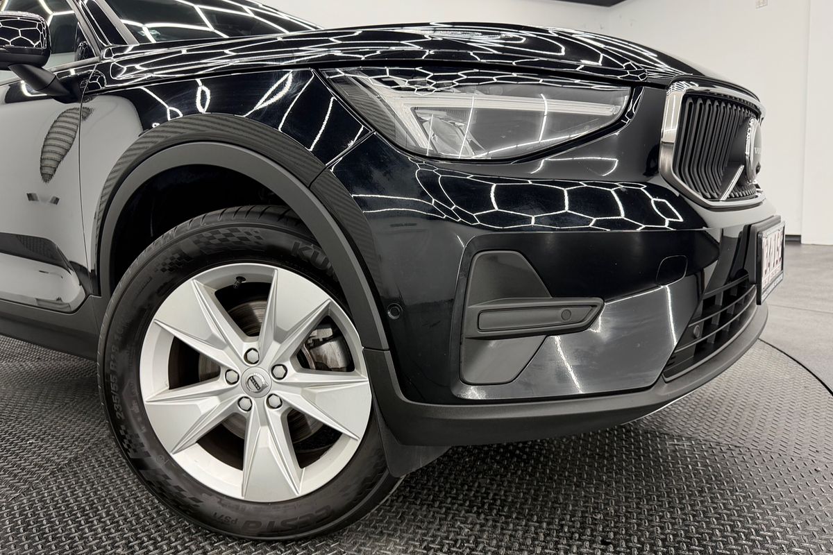 2023 Volvo XC40 Ultimate B4 Bright