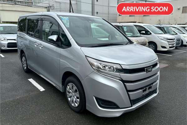 2020 Toyota Noah X Welcab
