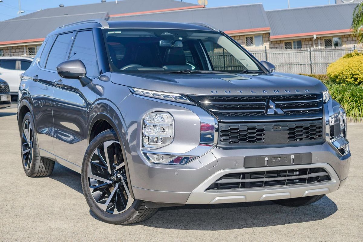 2022 Mitsubishi Outlander Exceed ZM