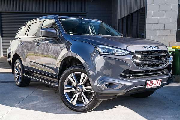 2023 Isuzu MU-X LS-T