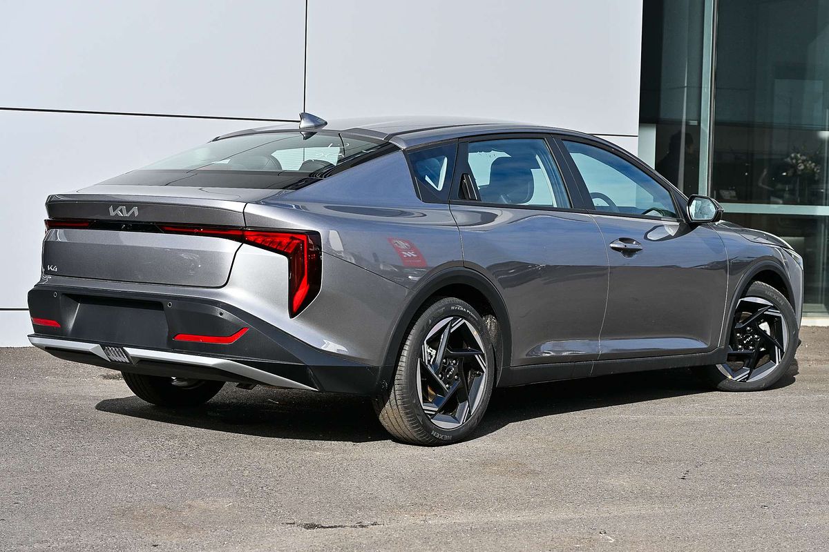 2025 Kia K4 Sport + CL4m